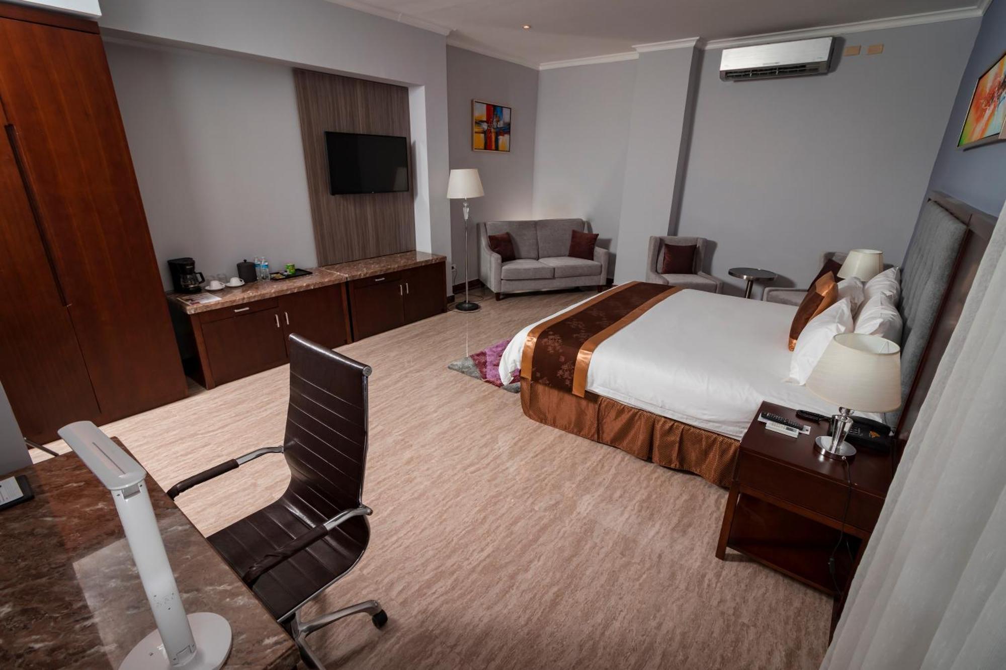 City Plaza Hotel&Suites David Exterior foto